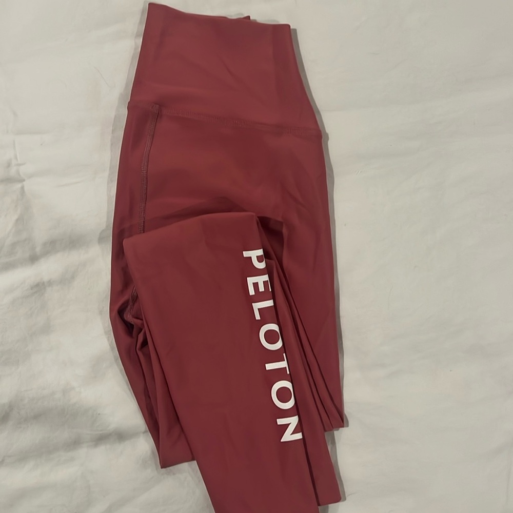 PELOTON leggings.  Pink.  Size small